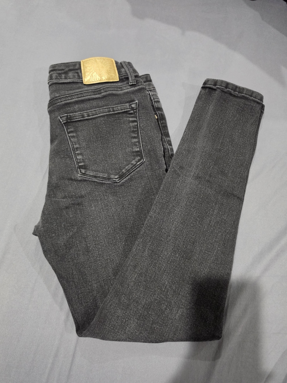 Anne Klein Men's Skinny Jeans in Charcoal Black with Gold Patch